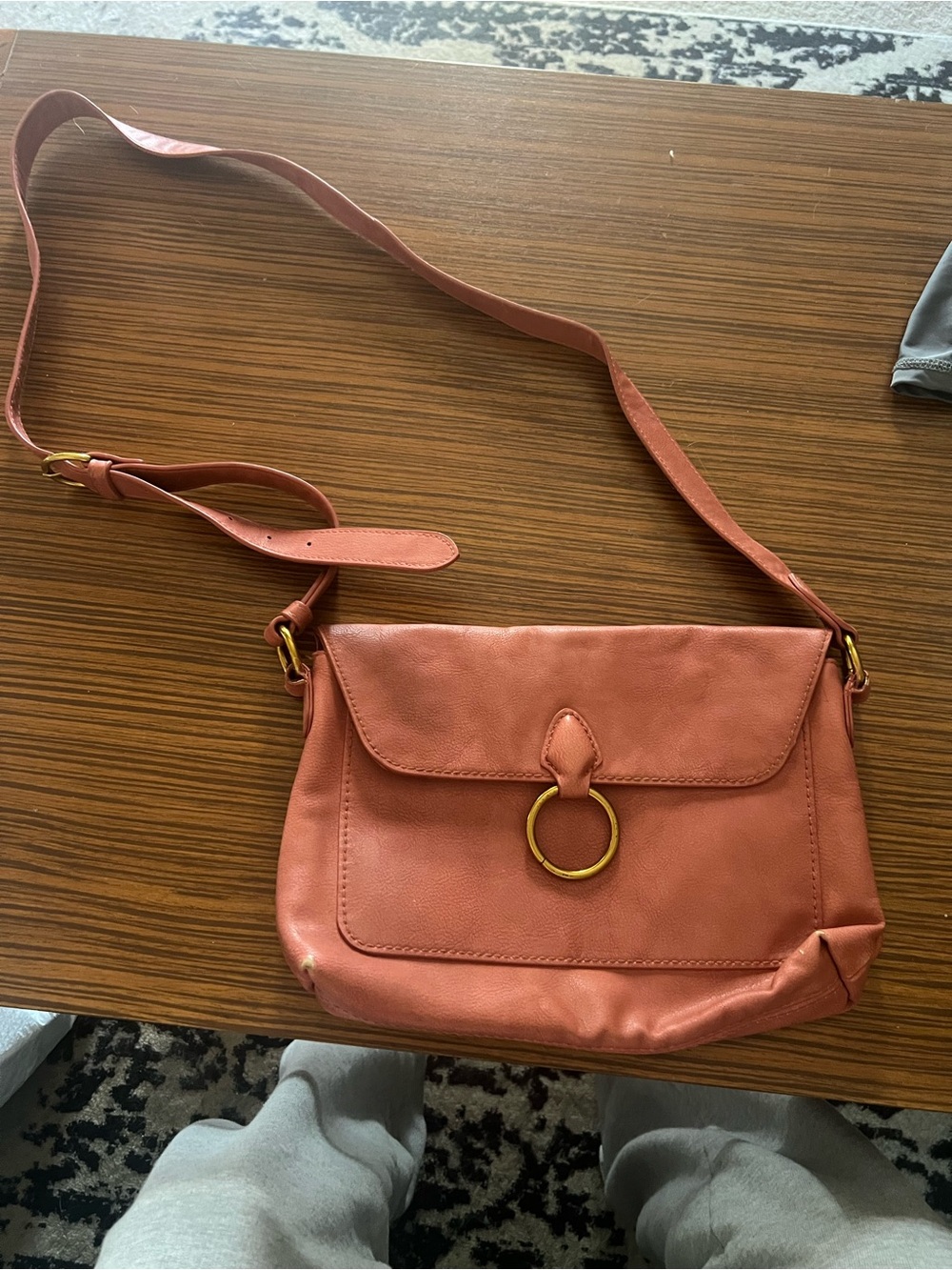 Universal Thread Light mauve croosbody bag